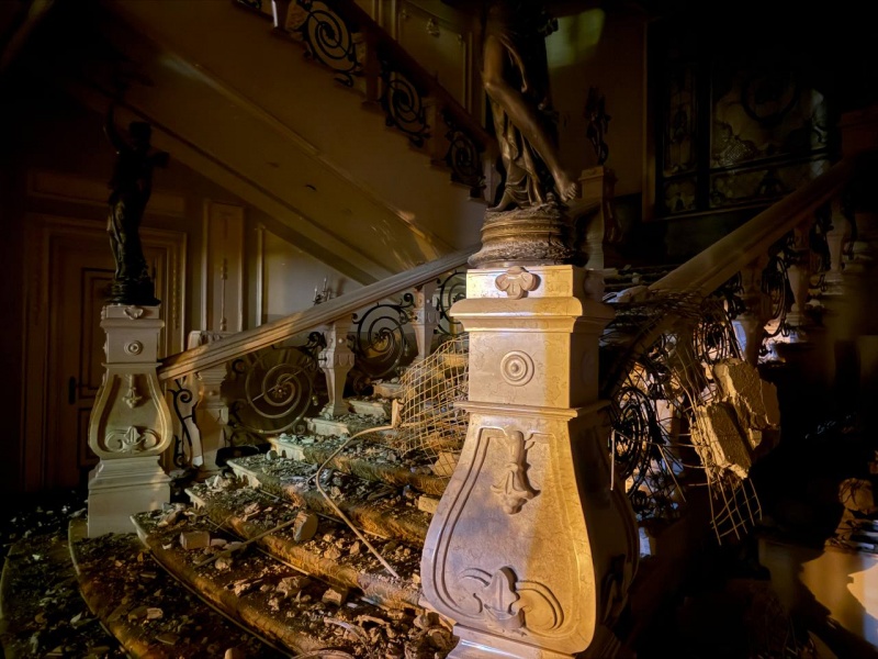 What the Bristol Hotel in Odesa looks like after missile attack: Photos emerged