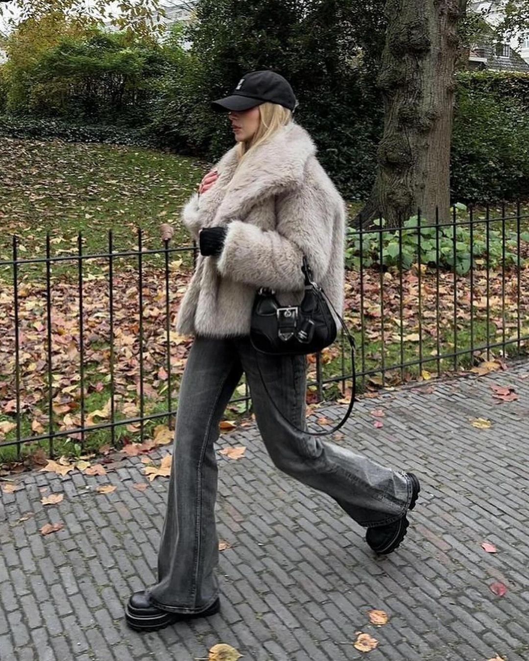 Наймодніші хутряні речі зими, які зроблять вас королевою: фотоприклади від стиліста