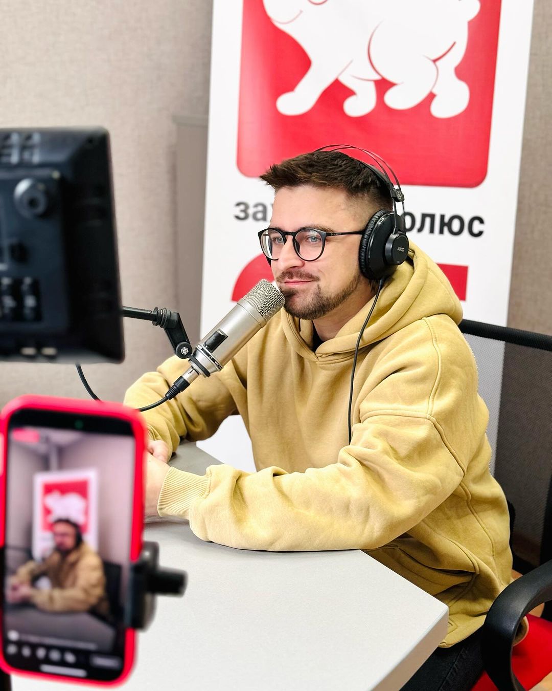 Известный певец честно рассказал о своих доходах: &quot;С выступлений почти не зарабатываю&quot;