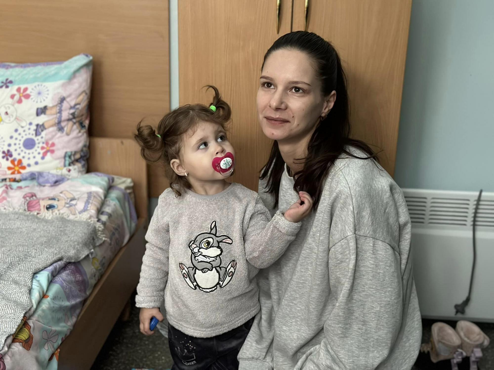 З народження у реанімації, а за кордоном лікувати відмовилися: у Києві врятували маленьку Мілану