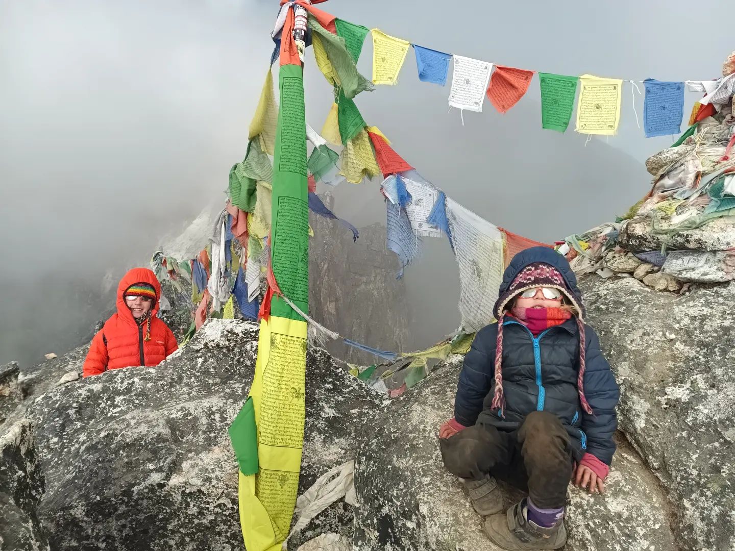 Four-year-old girl conquered Everest without help - Photos