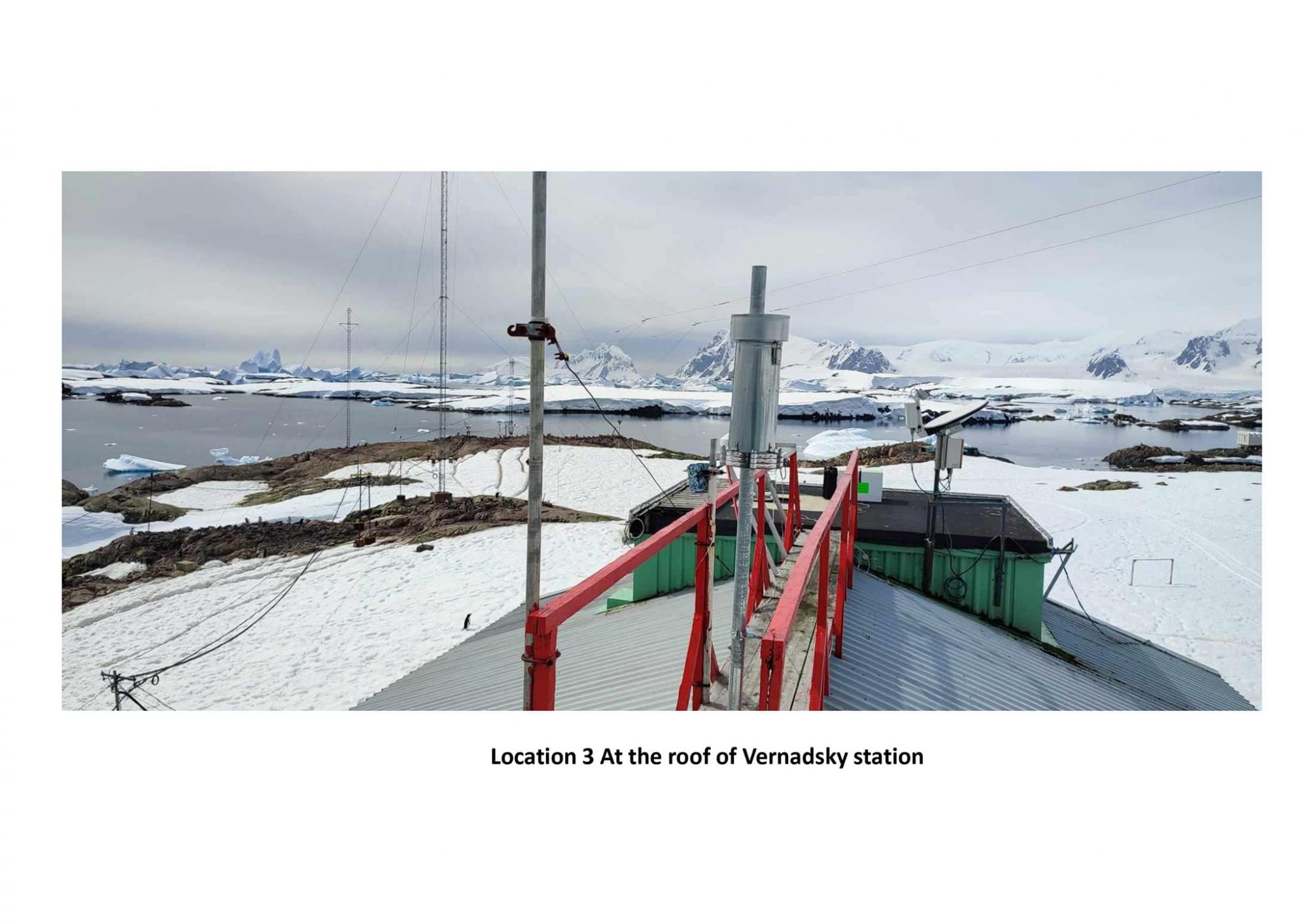 Украинские полярники показали "ловушки" для воздуха: фото загадочных приборов