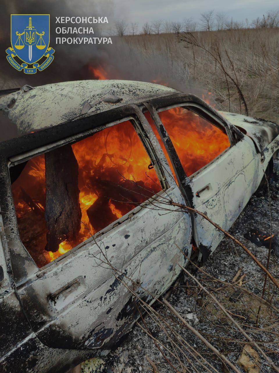 Росіяни дроном атакували автомобіль біля Берислава: загинули двоє людей xdidzriruiqqhant