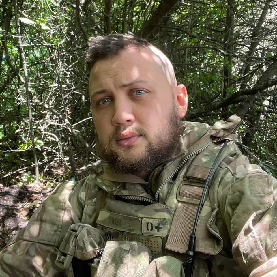 &quot;Мам, вибач. Тобі важко, але я не можу інакше&quot;. Історія воїна, який пройшов пекло війни, але досі не отримав Героя. Навіть посмертно