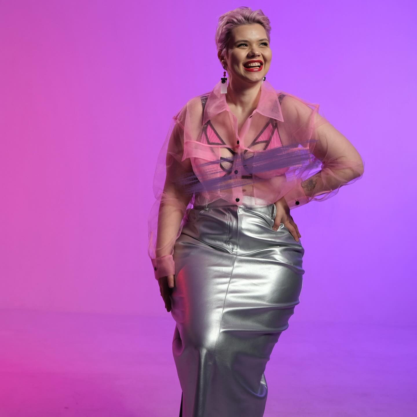 Як вибрати шкіряну спідницю під свою фігуру, щоб виглядати стильно, а не смішно