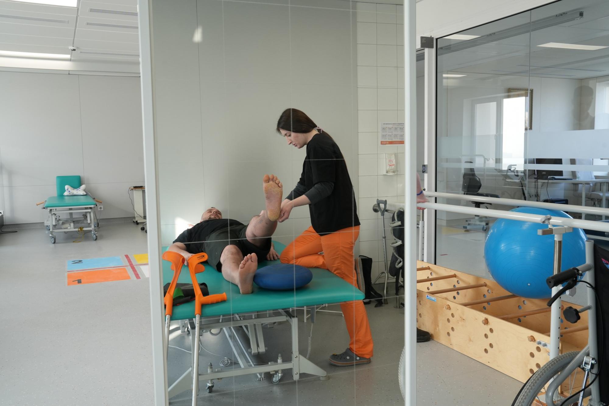 &quot;Я витяг ікону та почав молитися&quot;. Поранений воїн вразив історією свого порятунку