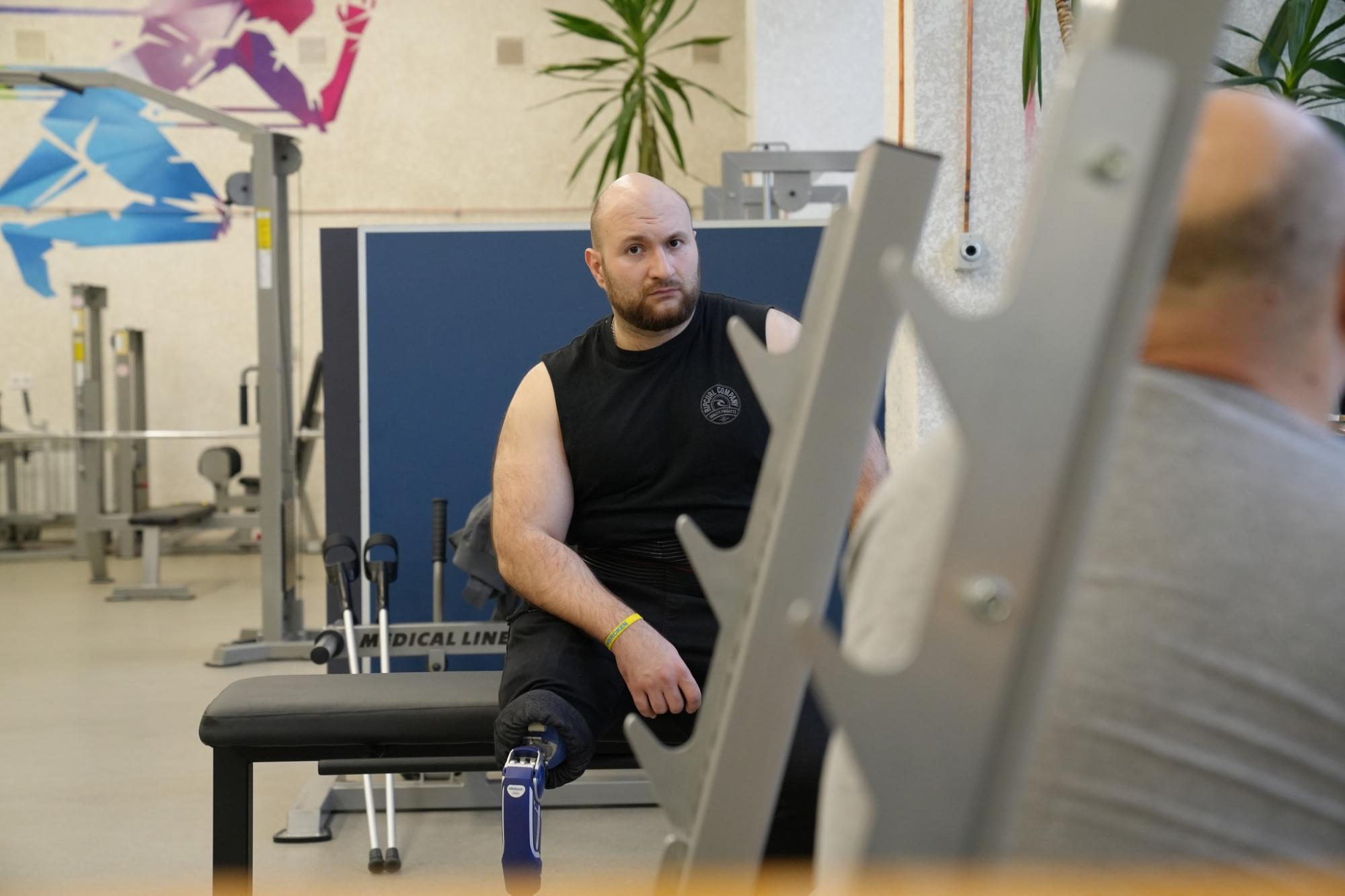 Треть жизни на войне. История защитника, даже после потери ноги планирует вернуться на фронт