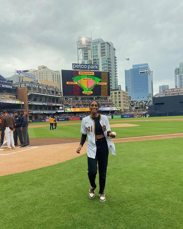 Как выглядит и что публикует в соцсетях Наоми Гирма, которая стала самой дорогой футболисткой в истории