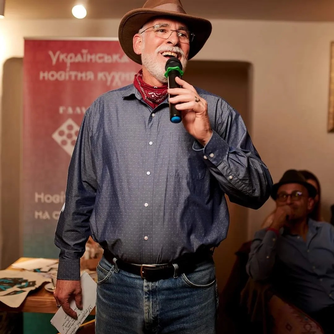 Волонтер Майк Уилсон: Сын мне сказал – приехать в Украину во время войны было самым крутым, что я когда-то делал