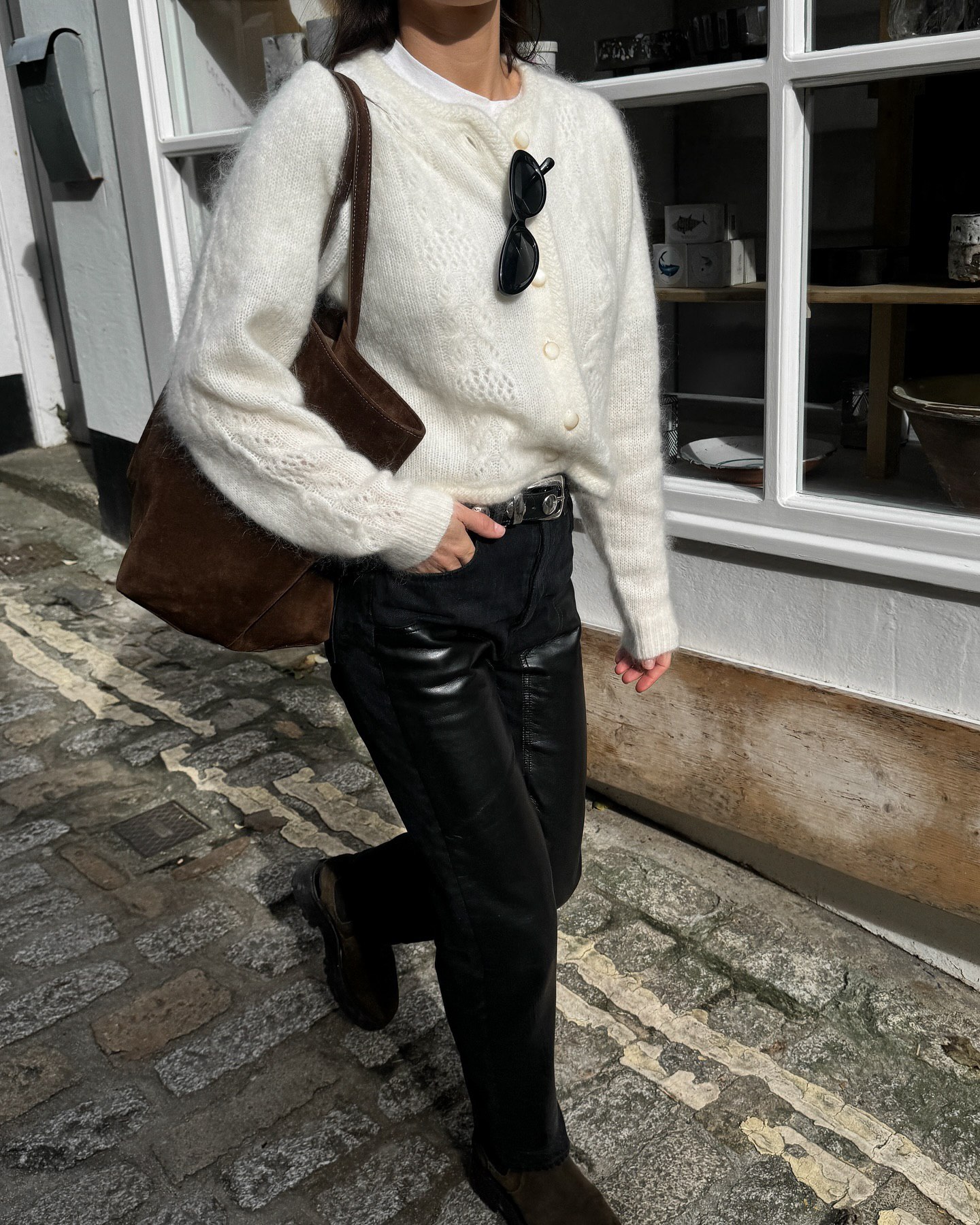 Что такое капсульный гардероб и какие вещи должны быть в нем зимой 2024 года: фото