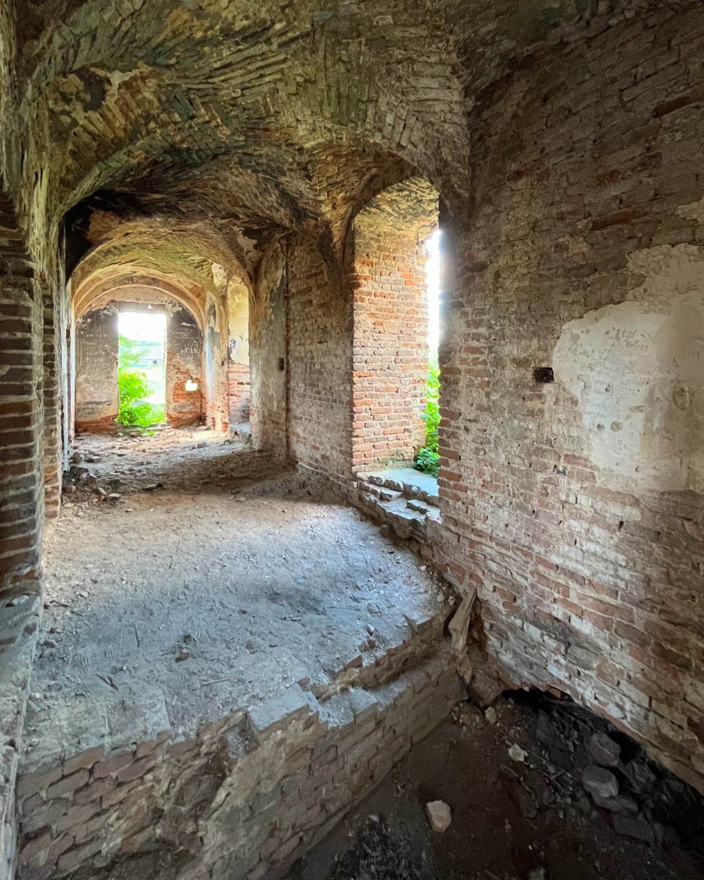 На Волыни обнаружили руины костела и монастыря кармелитов: что известно (фото)