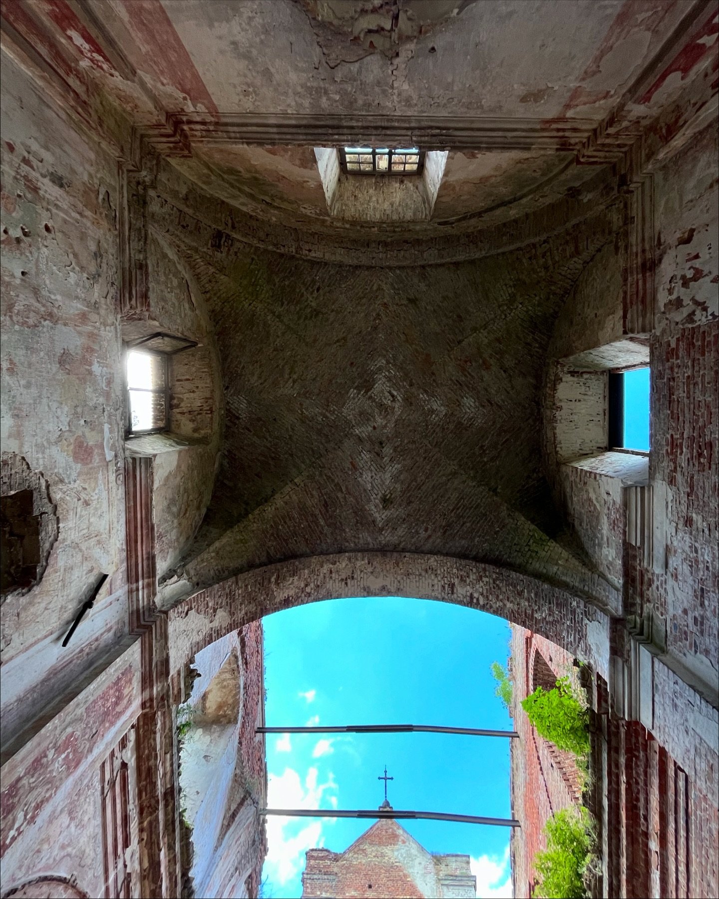 На Волыни обнаружили руины костела и монастыря кармелитов: что известно (фото)