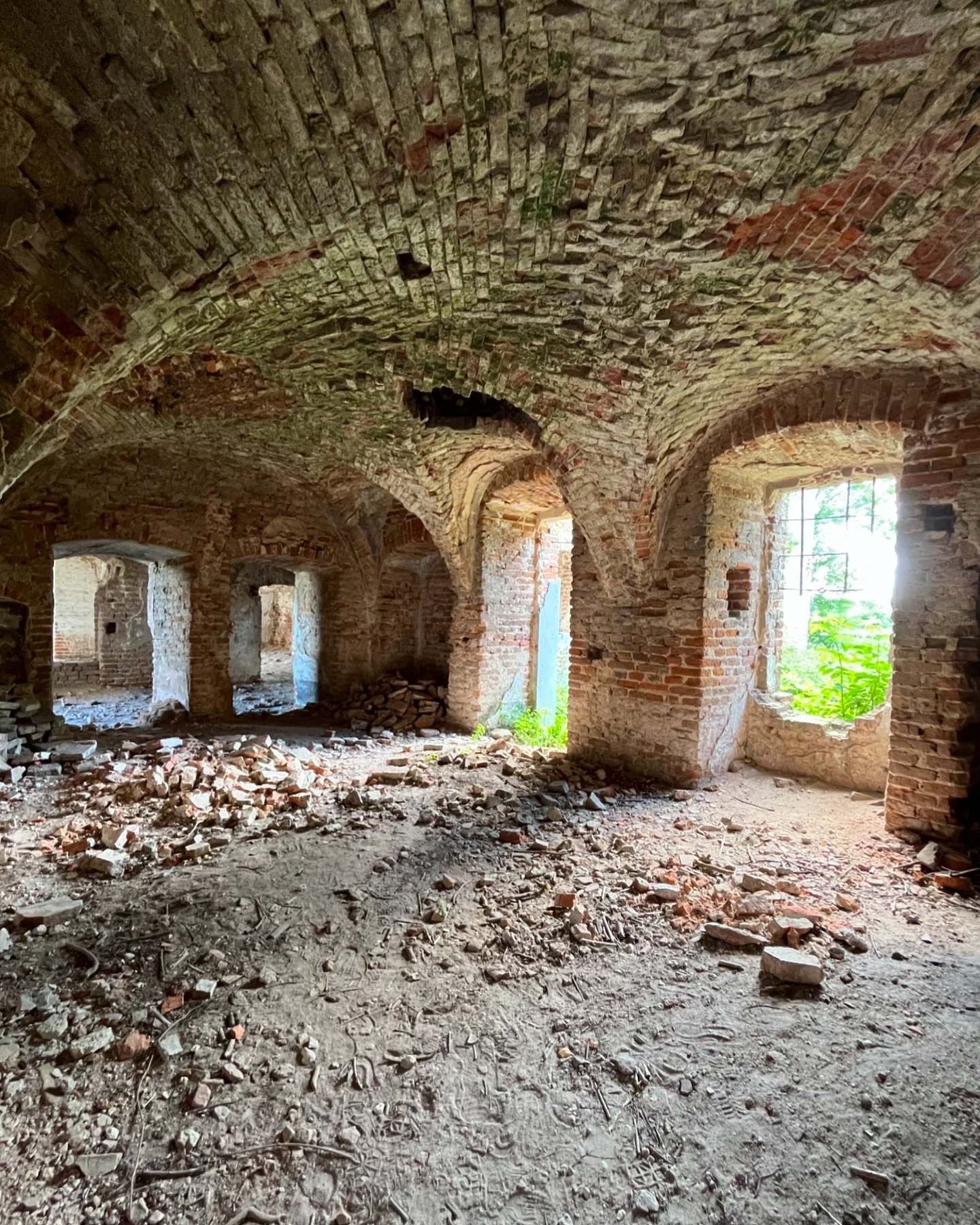 На Волыни обнаружили руины костела и монастыря кармелитов: что известно (фото)