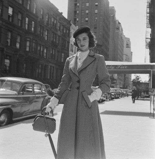 Смотрите, как менялся эталон женской фигуры на протяжении ХХ века (фото)