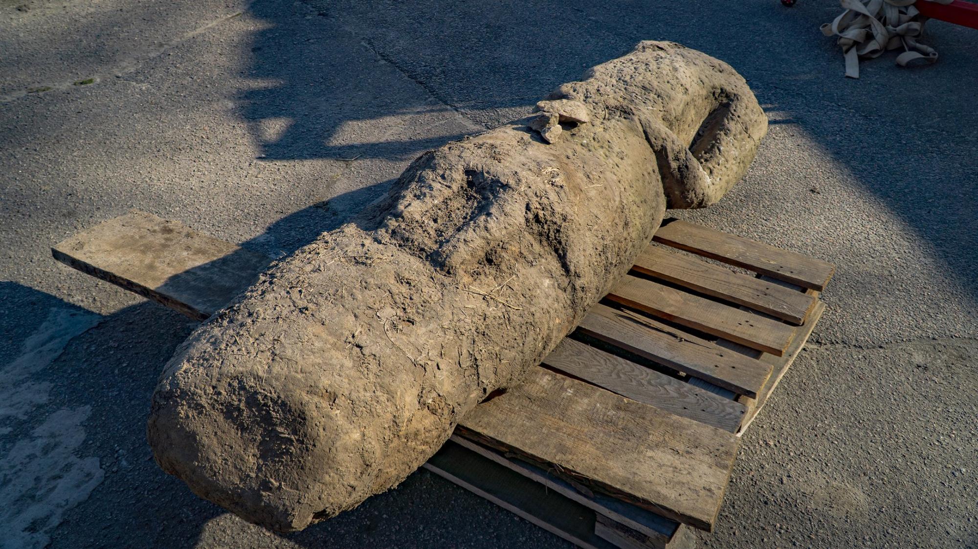 Военный с фронта спас уникальный артефакт XII века (фото)