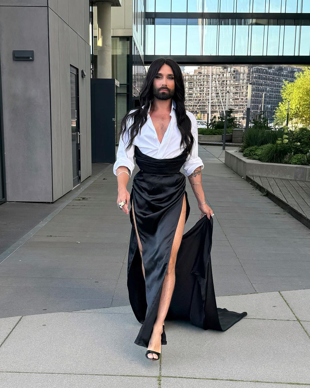 Як у звичайному житті виглядає Кончита Вурст. У це важко повірити (фото)