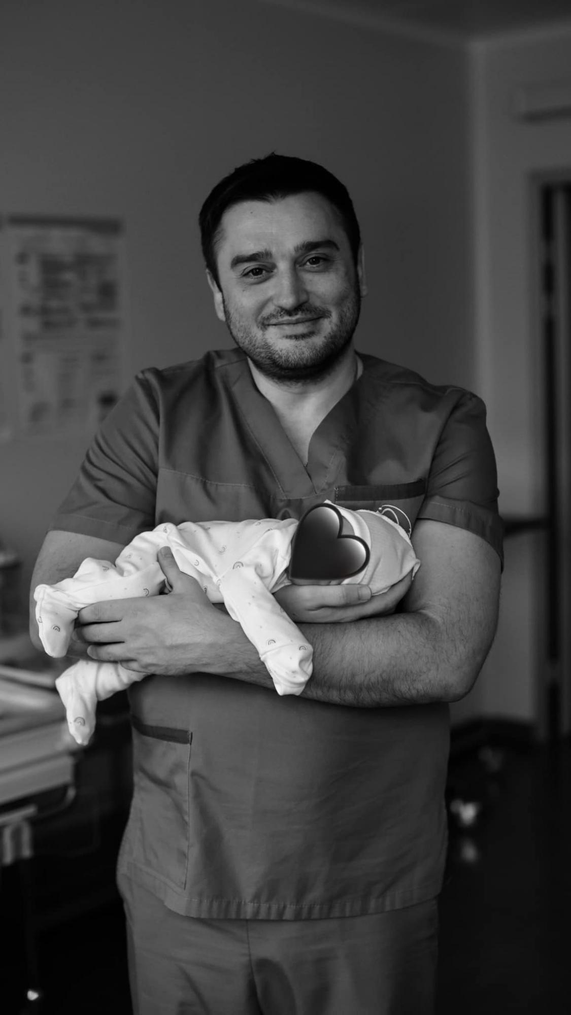 Міс Україна Всесвіт-2022 Вікторія Апанасенко вперше стала мамою і показала фото малюка