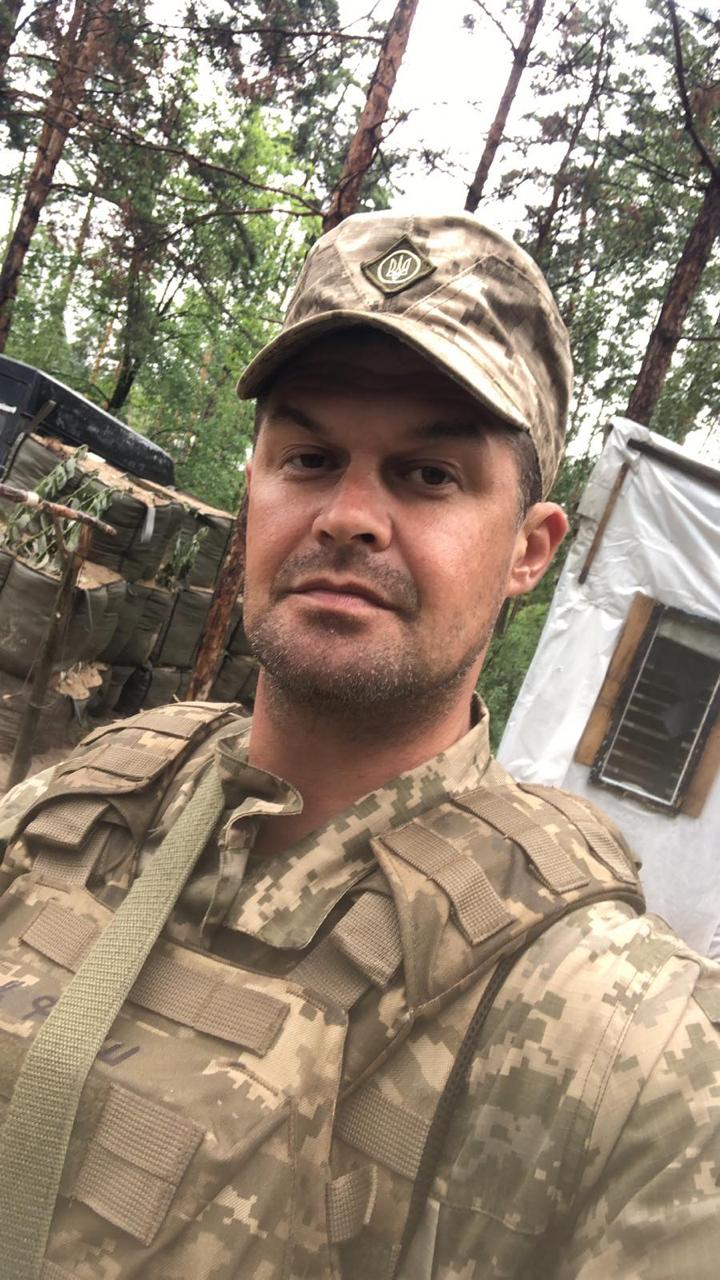 Зірка &quot;МастерШеф&quot; розкрив подробиці служби в ЗСУ і розповів, чим годує воїнів на передовій