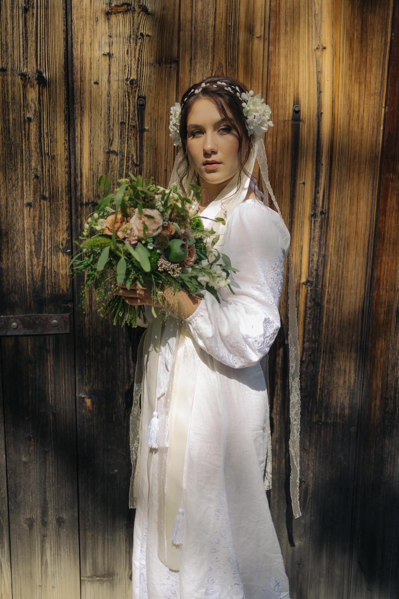 Зірка серіалу &quot;Спіймати Кайдаша&quot; вийшла заміж і показала фото з весілля