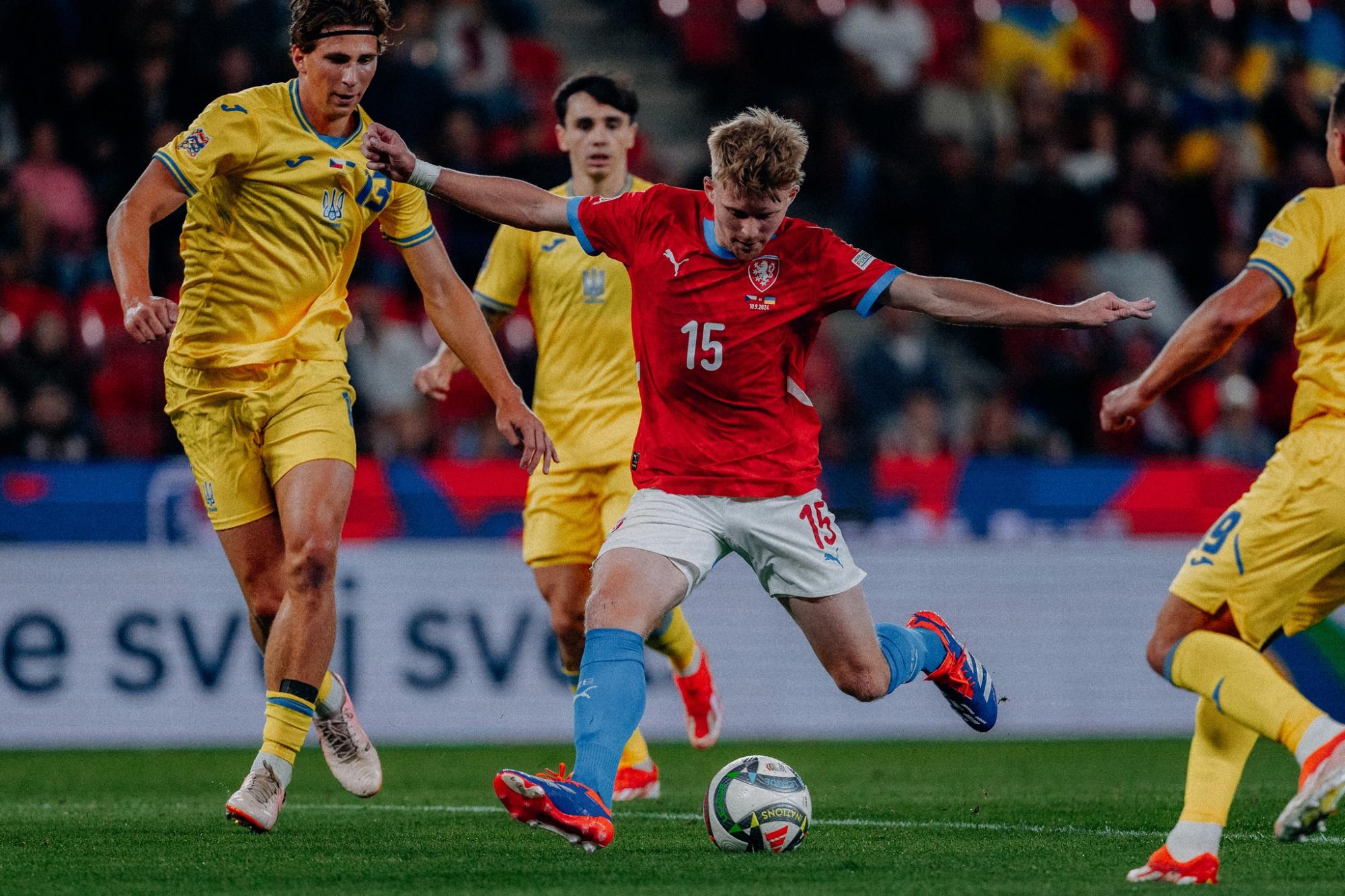 Сборная Украины проиграла Чехии фестивальный матч Лиги наций