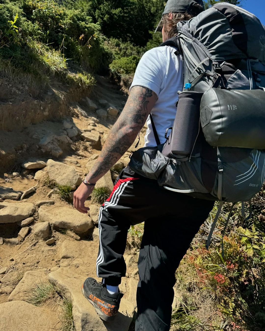 &quot;Випадково піднялись на найвищу гору&quot;: Дантес показав, як разом з обраницею підкорив Говерлу