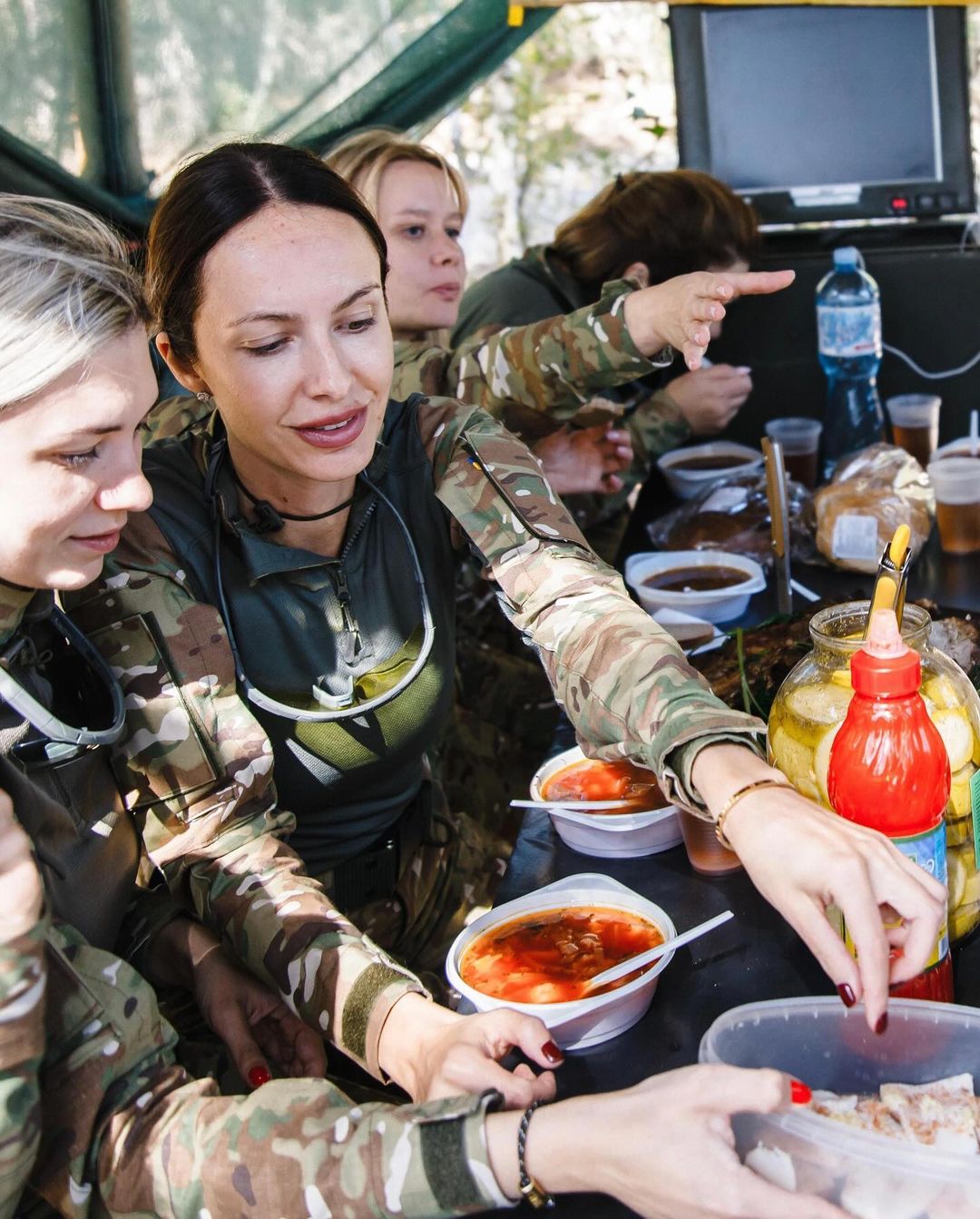 Бывшая Остапчука объяснила, почему решилась пройти курс молодого бойца