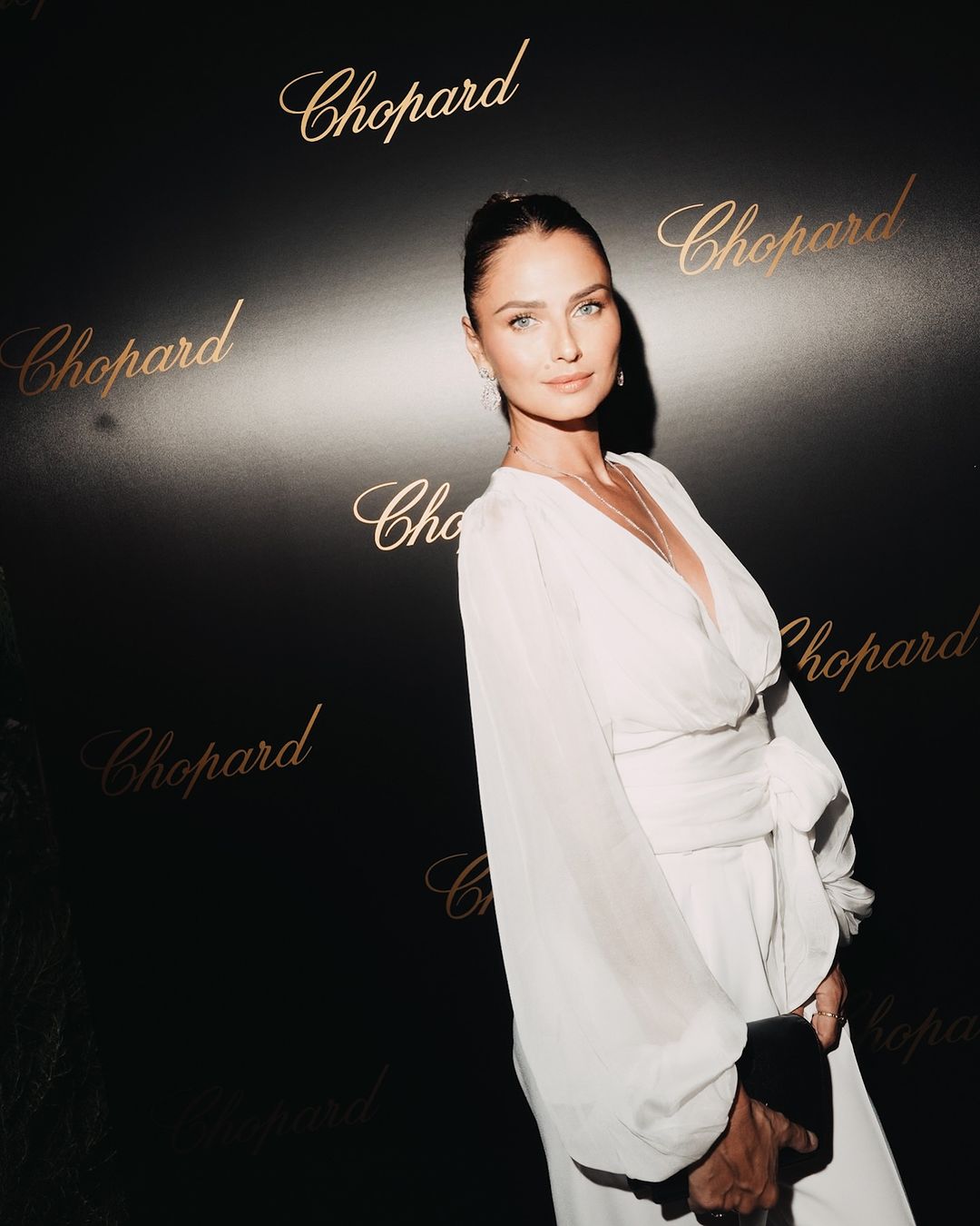 Як зараз виглядає Анна Сафрончик - онучка Григорія Чапкіса, яка займається моделінгом і живе в Італії