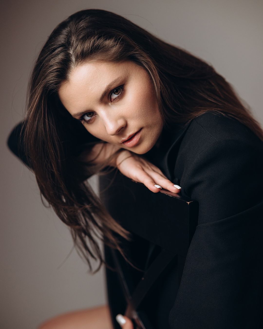 Зірка серіалу &quot;Спіймати Кайдаша&quot; вразила ефектною фотосесією: як виглядає акторка