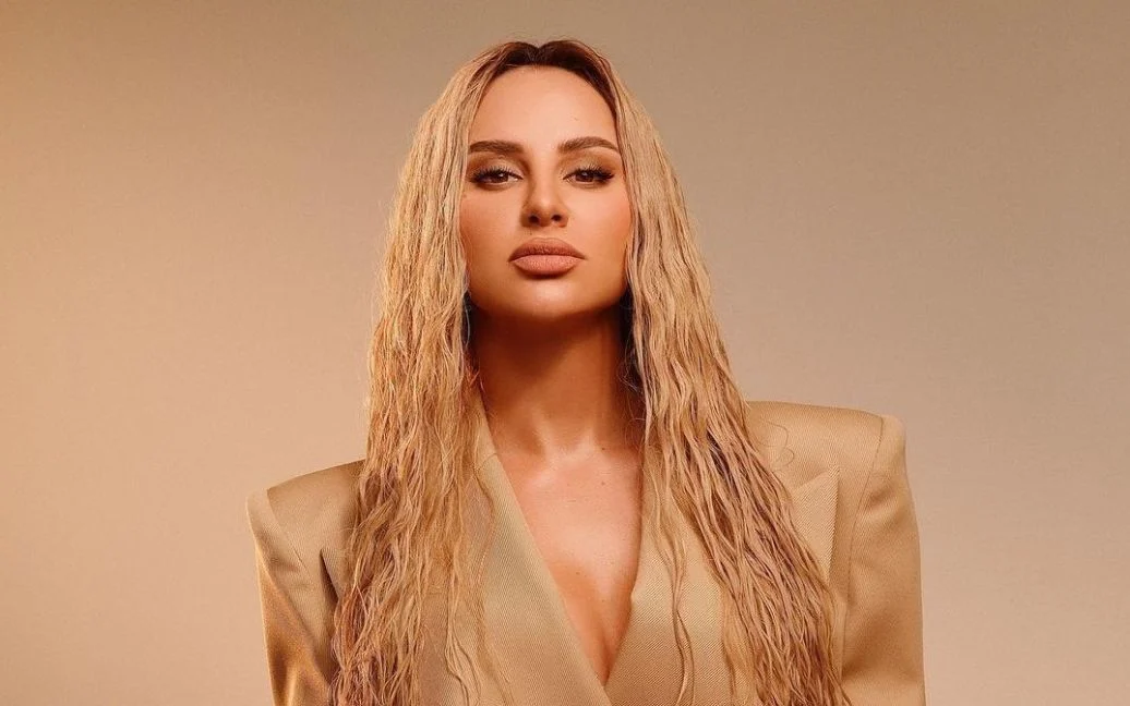 Поки РФ вбиває ракетами дітей і дорослих: українці вивели в тренди YouTube зрадницю Асті