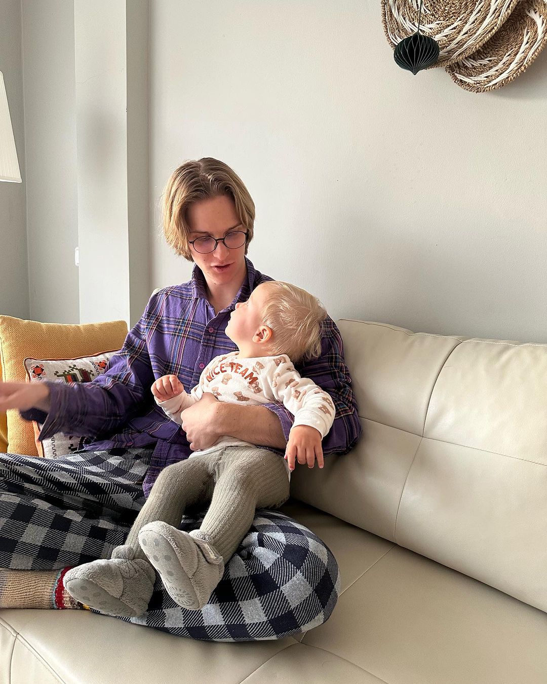 Осадча показалася з дорослим сином, який навчається за кордоном (фото)