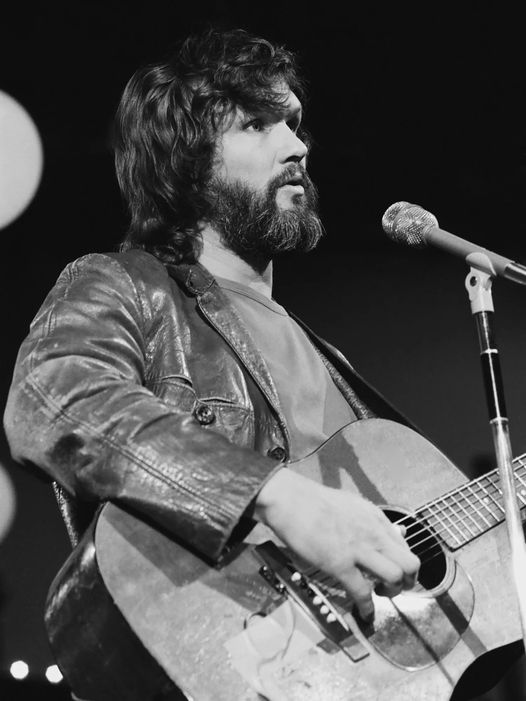 В возрасте 88 лет умер голливудский актер и музыкант Крис Кристофферсон: что известно