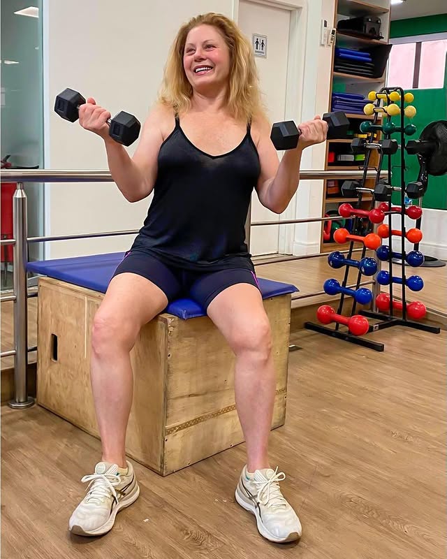 Уже не такая горячая. Как сейчас выглядит звезда бразильских сериалов 00-х Вера Фишер