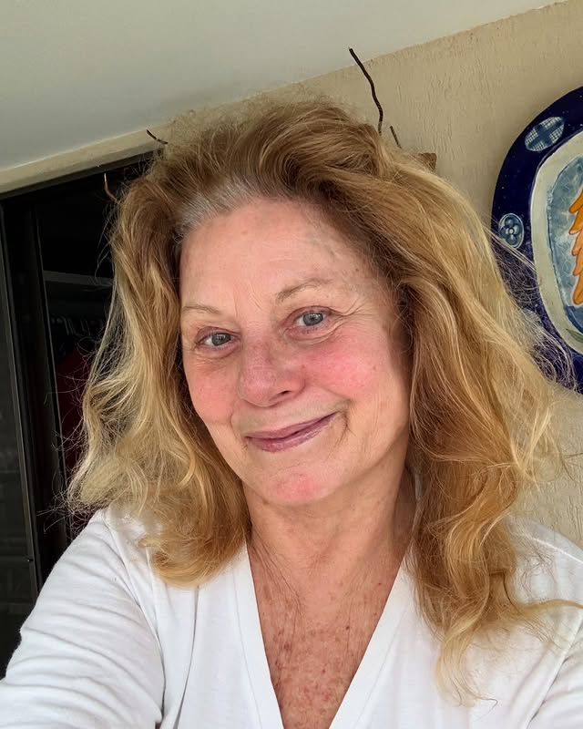 Уже не такая горячая. Как сейчас выглядит звезда бразильских сериалов 00-х Вера Фишер