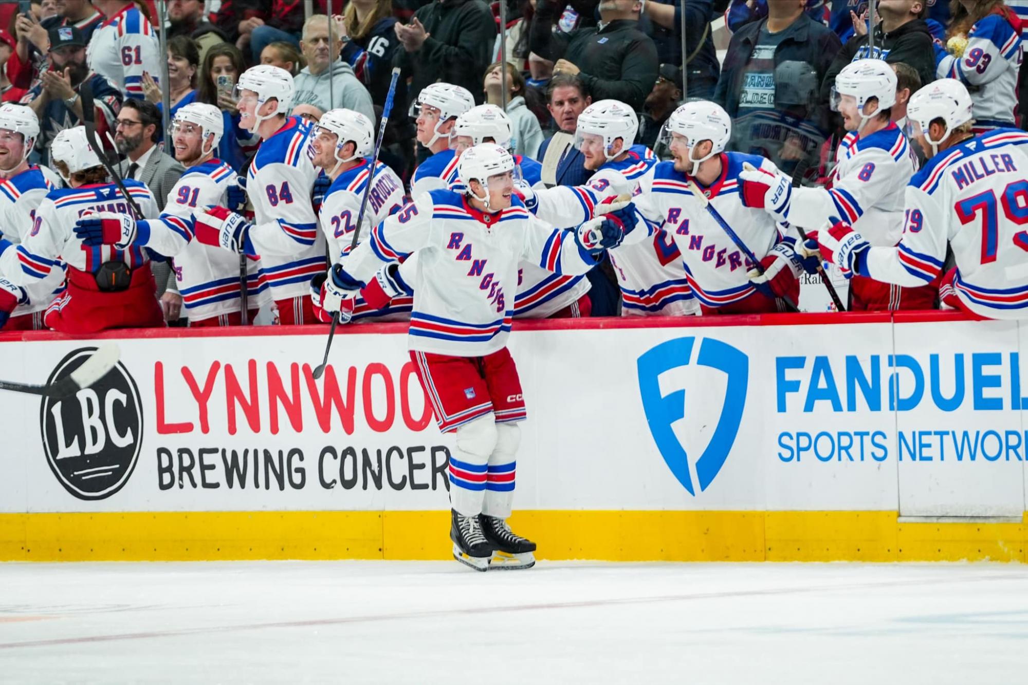 Гвардиола против лидера, немецкая классика и гонка за престиж: анонс выходных в спорте