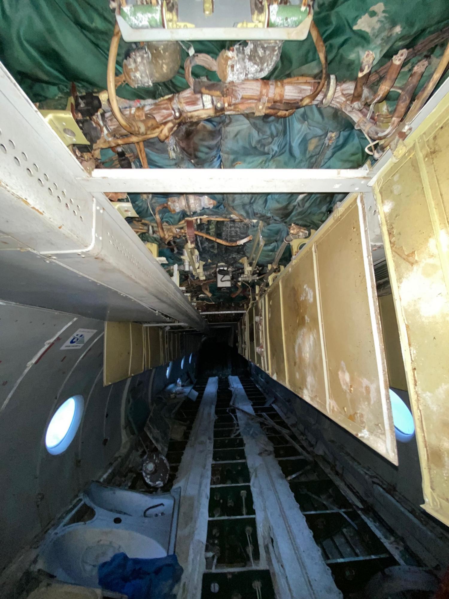 В Украине распродают самолеты: сколько стоят и как выглядят (фото)