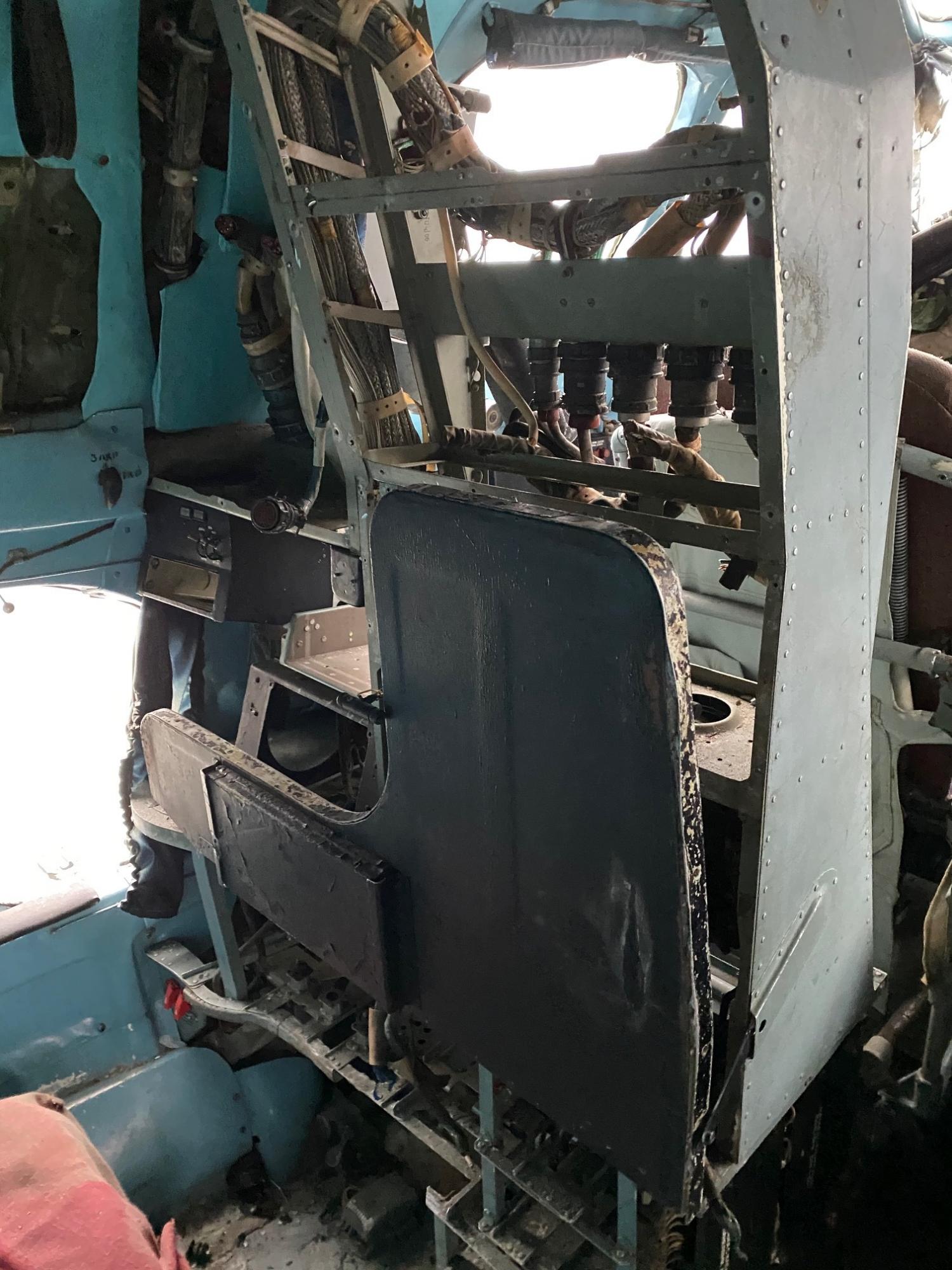 В Украине распродают самолеты: сколько стоят и как выглядят (фото)