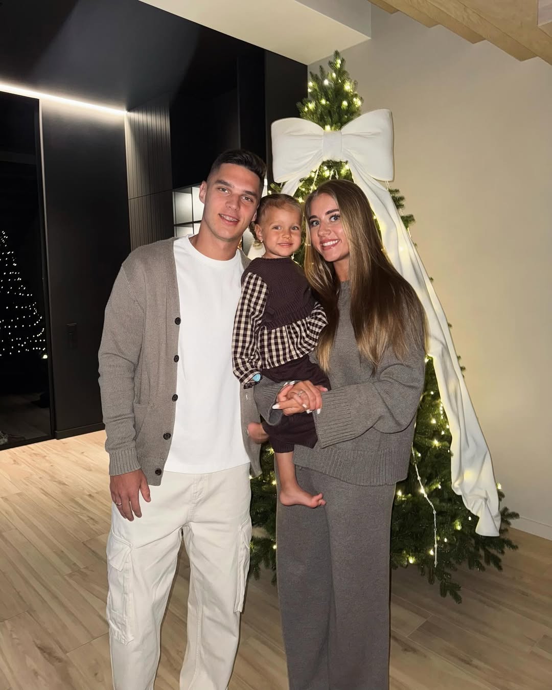 За лаштунками поля. Історії кохання топових українських футболістів та їхніх дружин