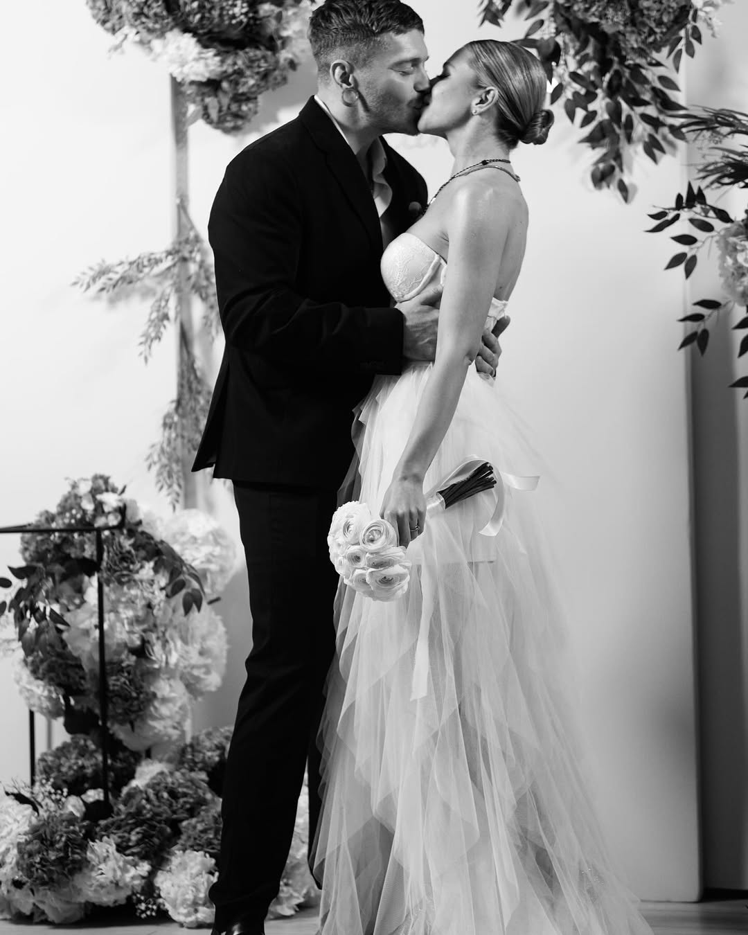 Донька Полякової, Сільченко, та інші. Українські зірки, які відгуляли весілля у 2025 році