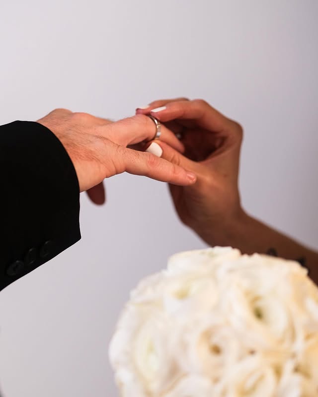 &quot;Шалено боляче&quot;: Кривошапко після весілля за кордоном несподівано висловився про війну