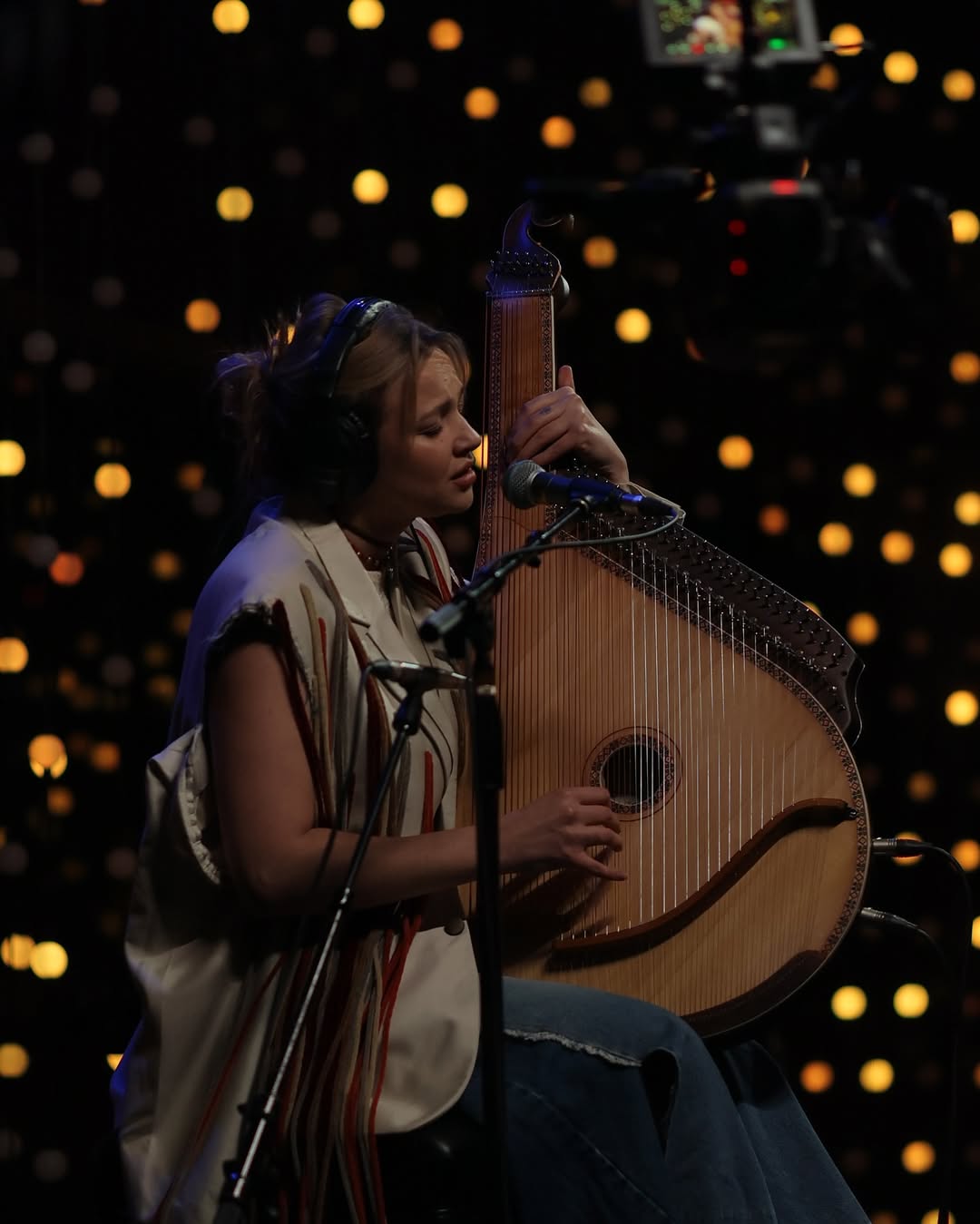 KRUTЬ підкорила Америку: співачка виступила на легендарній радіостанції