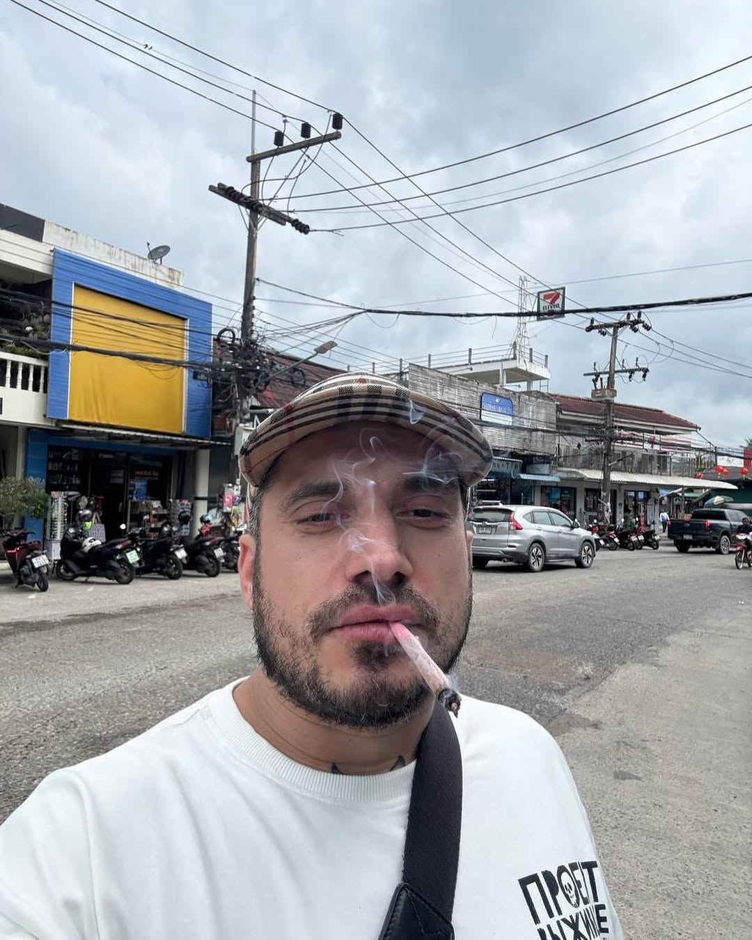 Паша Техник умер или нет: что известно о состоянии скандального российского рэпера