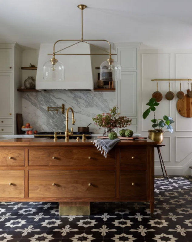 Дизайнеры показали цвета кухонных шкафов, которые всегда в тренде