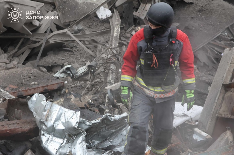 Body found after 9-day search in Zaporizhzhia rubble