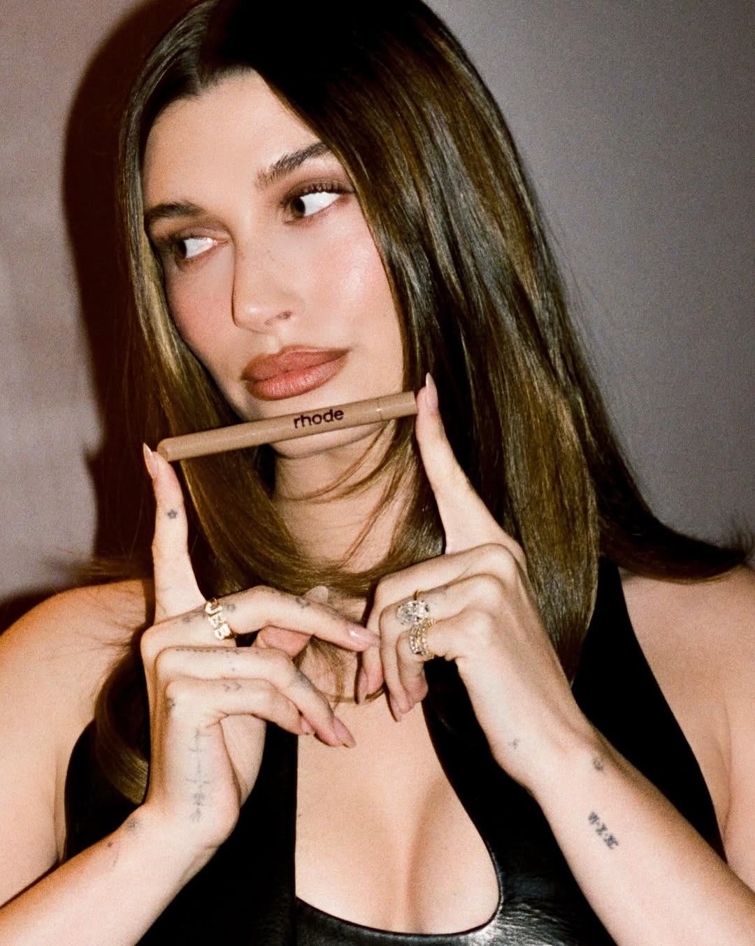 Гейлі Бібер шукає покупця для бренду косметики Rhode: бізнес можуть оцінити в мільярд