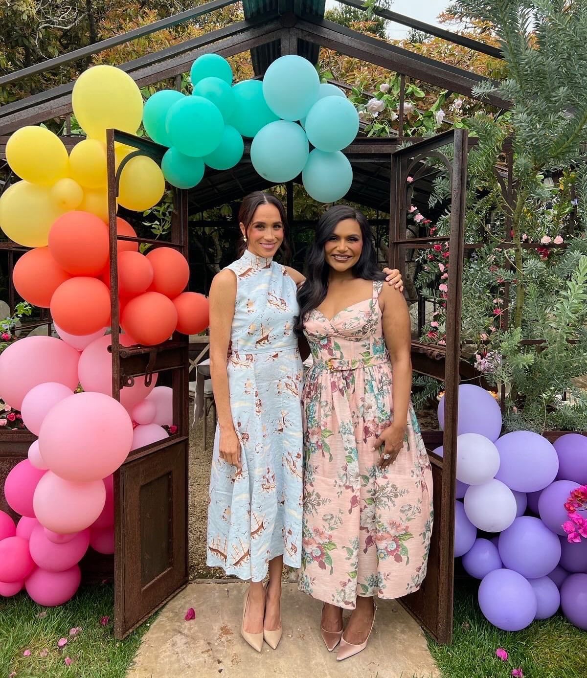 "З любовʼю, Меган". Чому усі критикують серіал Netflix про герцогиню Сассекську