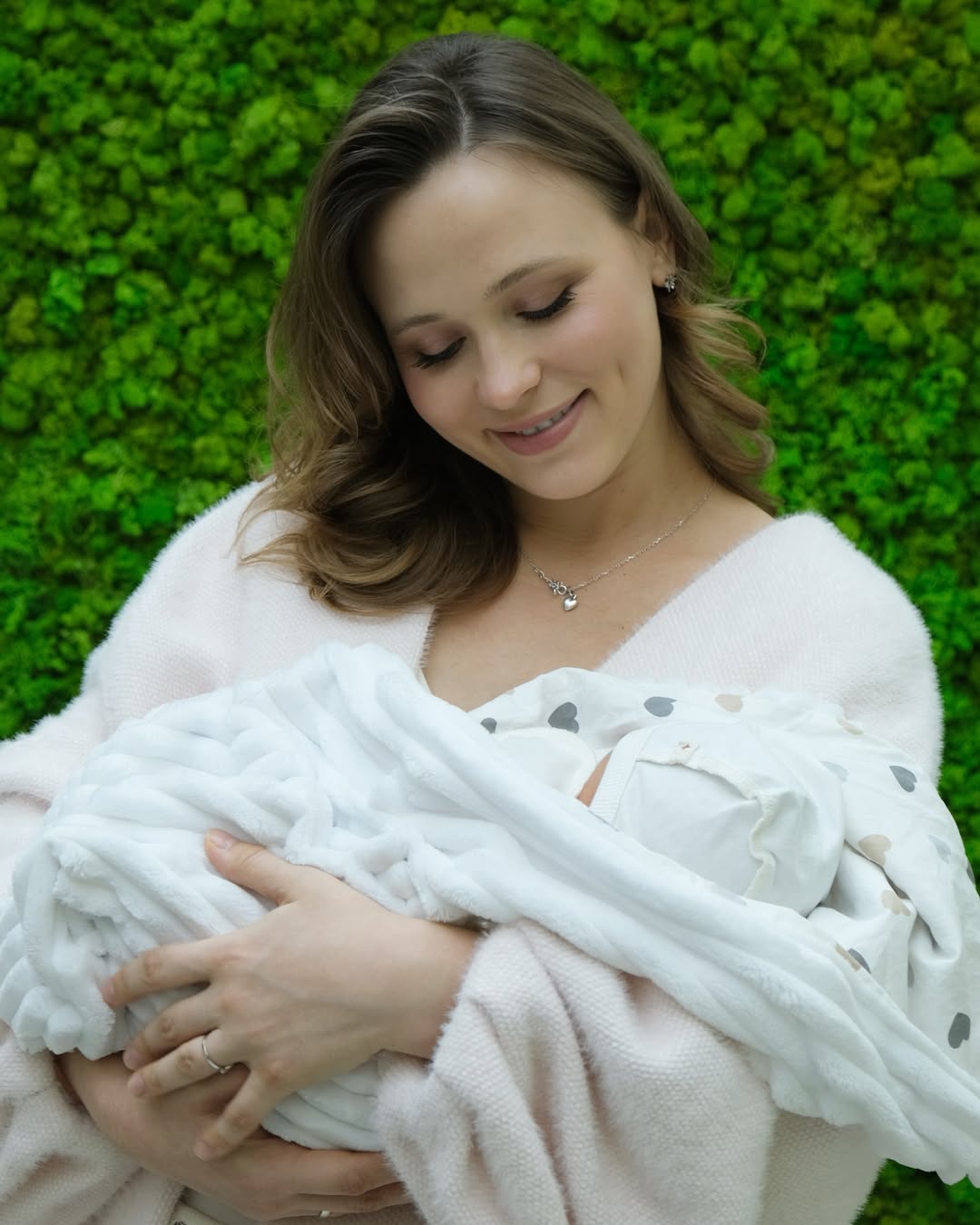 Зірковий бейбі-бум 2025: Нікітюк народила первістка, а Вірастюк став батьком вп'яте