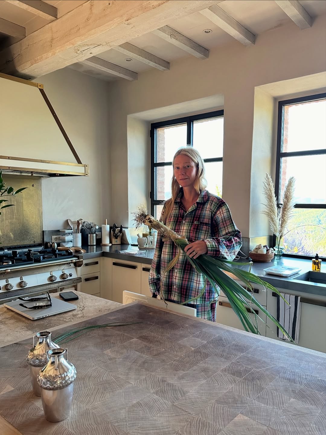 Гвінет Пелтроу відмовилася від "печерної" дієти: чим тепер наповнює тарілку (фото)