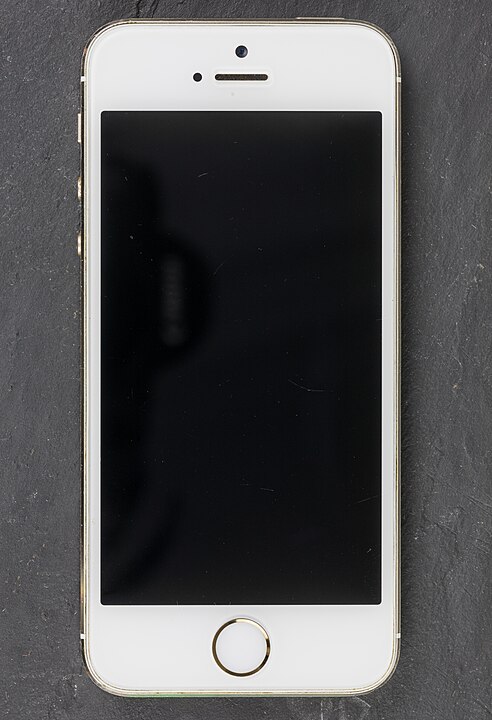 Эволюция iPhone: как менялся &quot;яблочный&quot; смартфон с 2007 года по сей день