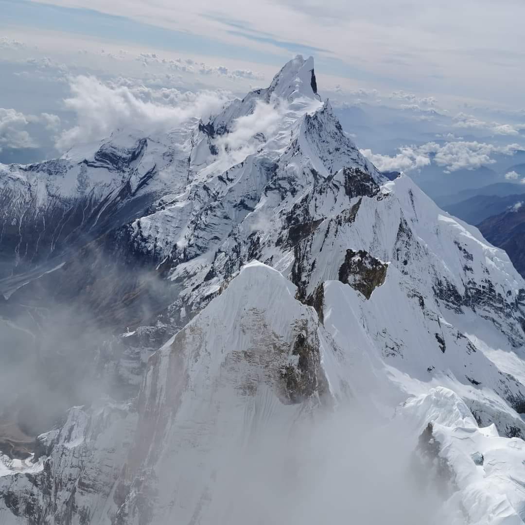 Украинцы первыми покорили недосягаемую 7-километровую вершину в Гималаях: до наших сдалось семь экспедиций