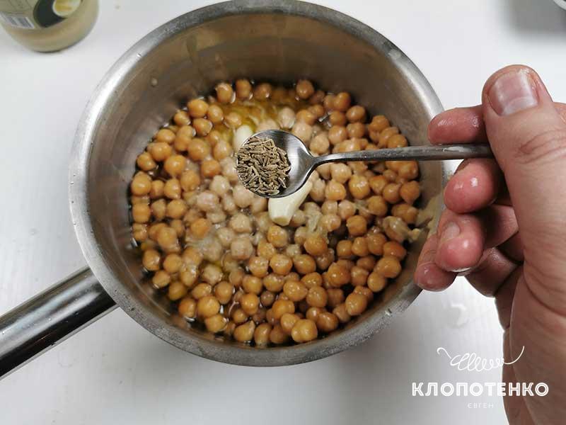 Клопотенко поделился секретом настоящего хумуса: готовить проще, чем пюрешку!